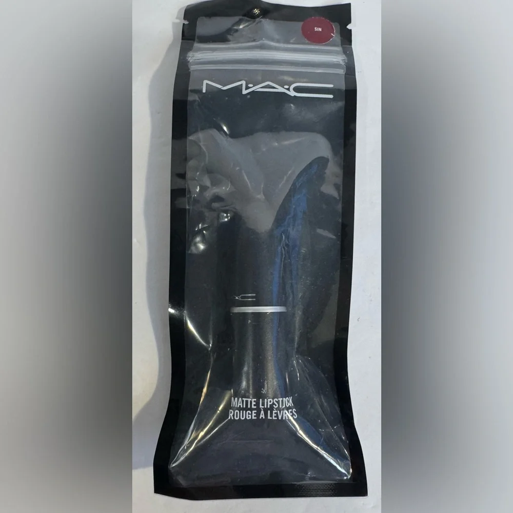 MAC Cosmetics Mini Matte Lipstick in SIN. .06oz. NWT - Picture 3 of 5